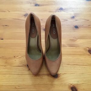 ALDO Tan Heels Size 8